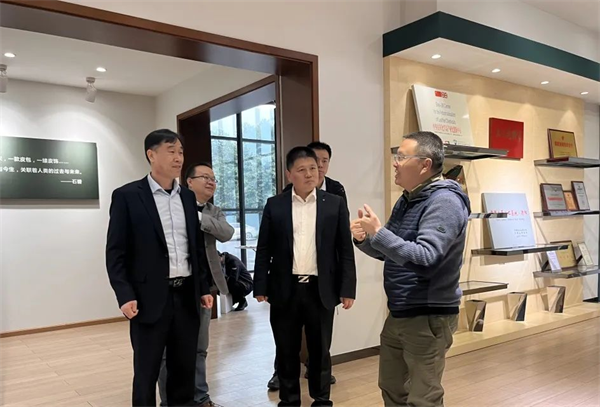 Promote deep cooperation between school and enterprise｜Shaanxi University of Science and Technology, School of Light Industry Science and Engineering (School of Flexible Electronics), Party Secretary  (1)